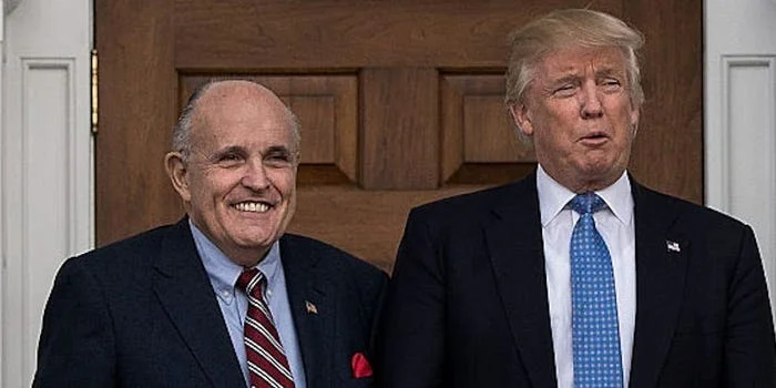 Giuliani Won't Repre...