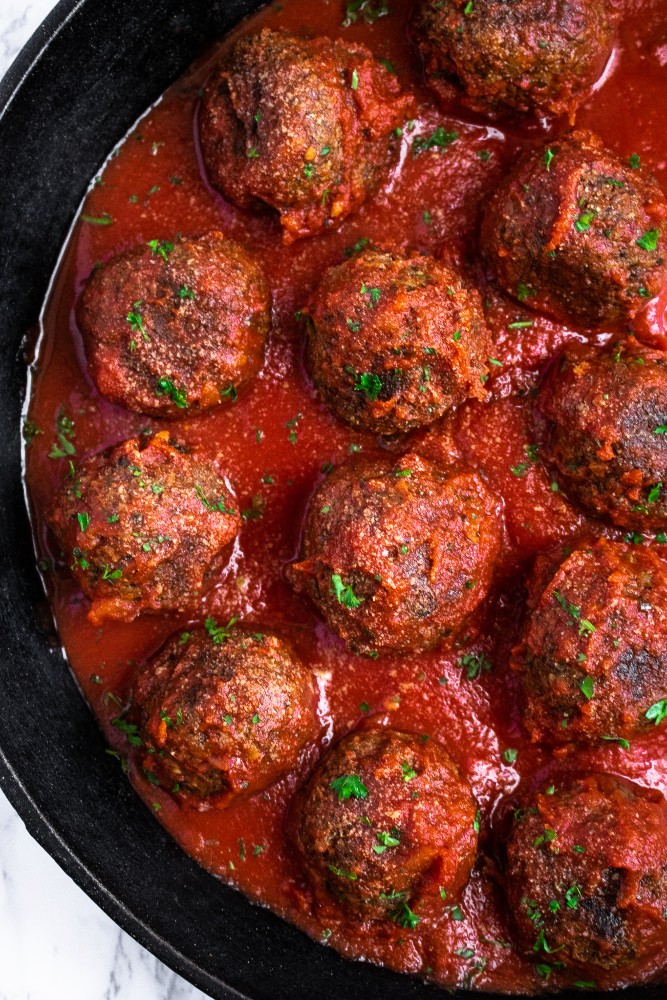 Making: Vegetarian meatballs